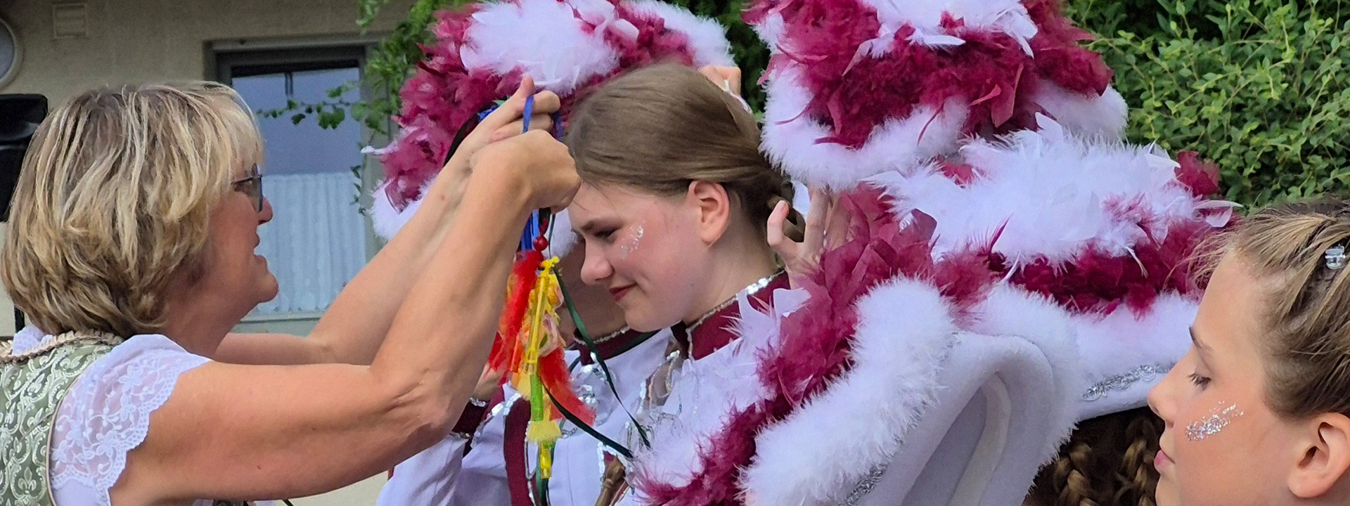 caritaspb_haus_veronika_veranstaltungen_sommerfest_trifft_karneval_im_st_veronika_header